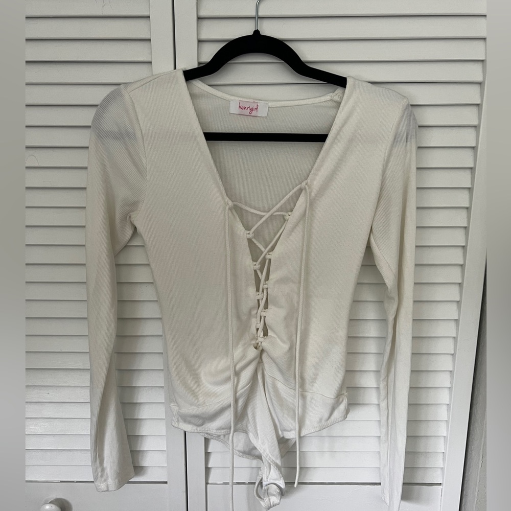 Henrigirl - Lace-Up Front Bodysuit in White - Size Small